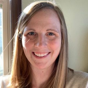 Meet your Posher, Liz